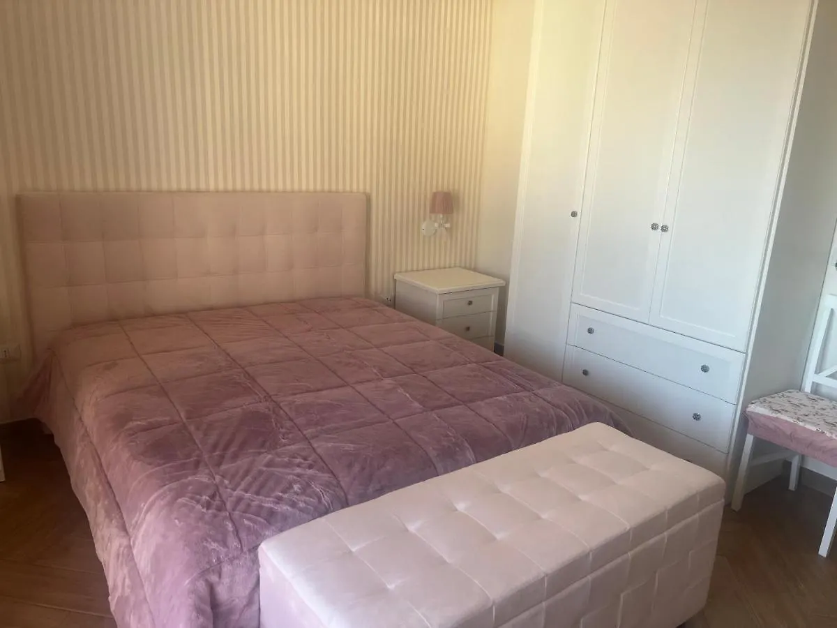 The Pink House Luxury Apartment Naples